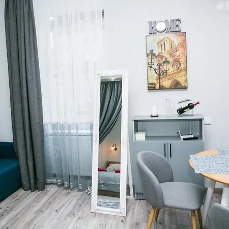 Lägenhet Luxury Flat In Downtown Lviv